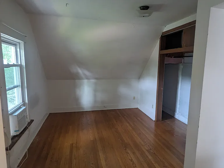 1331 Mound St #2 — Photo 3