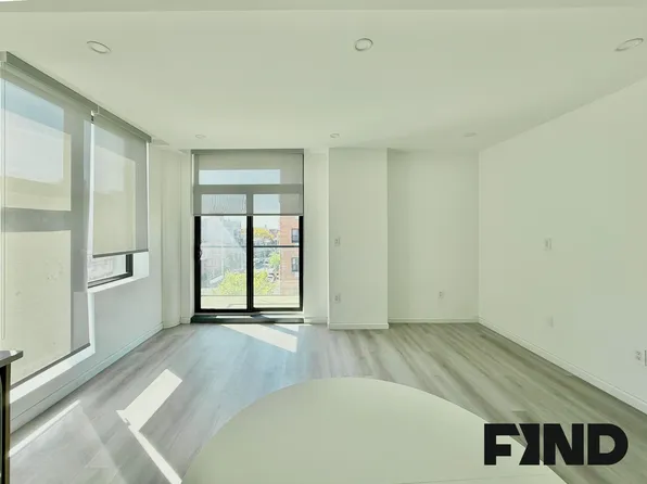 5306 9th Avenue image 6 of 22