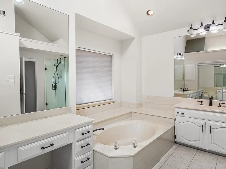 4406 Windward Cir — Photo 25