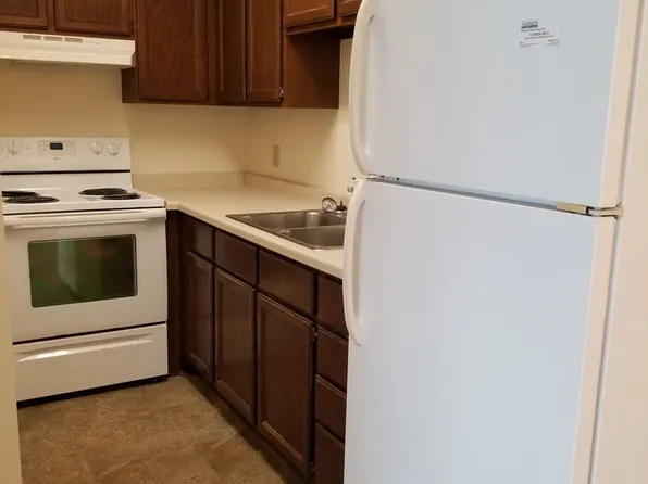 Richard Arms, 2810 Claudette St #17, Eau Claire, WI 54701