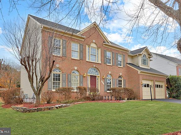 4th image of 3011 Jonquilla Ct