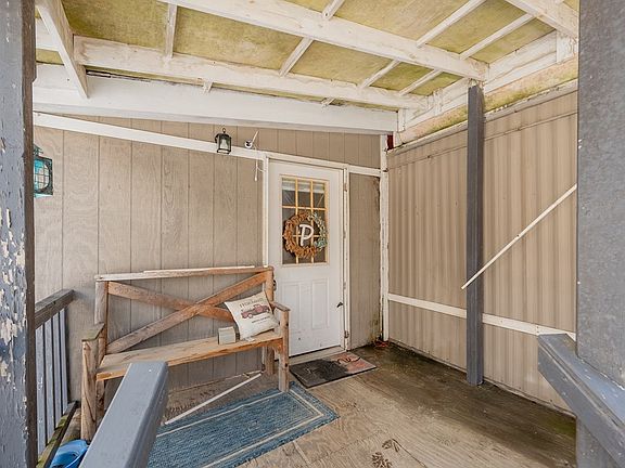 3rd image of 237 Whitten Ln