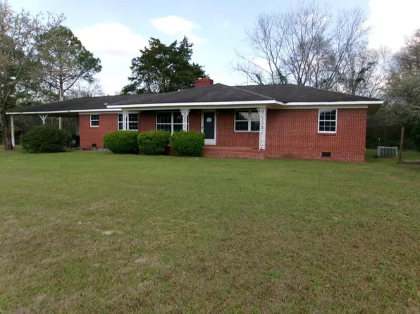 7292 County Road 69, Skipperville, AL 36374