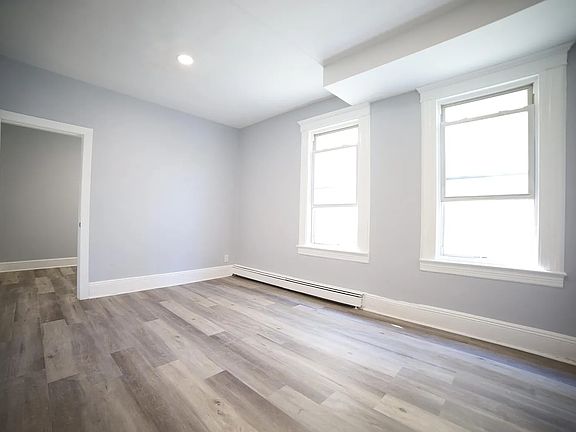 2nd image of 104 Fulton Ave #5C