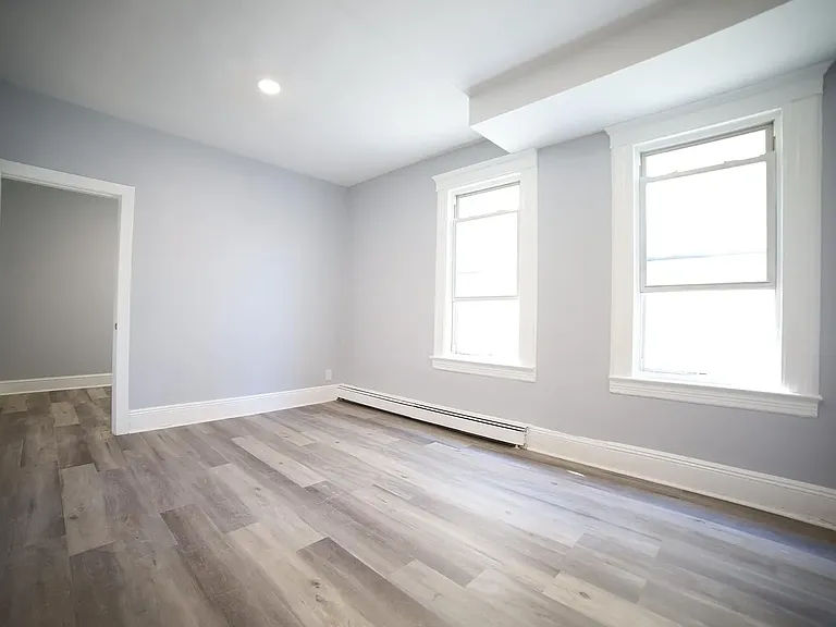 104 Fulton Ave #5C — Photo 2