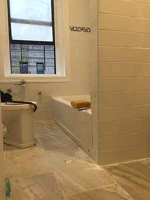 Rented by Lang Realty LLC | media 3