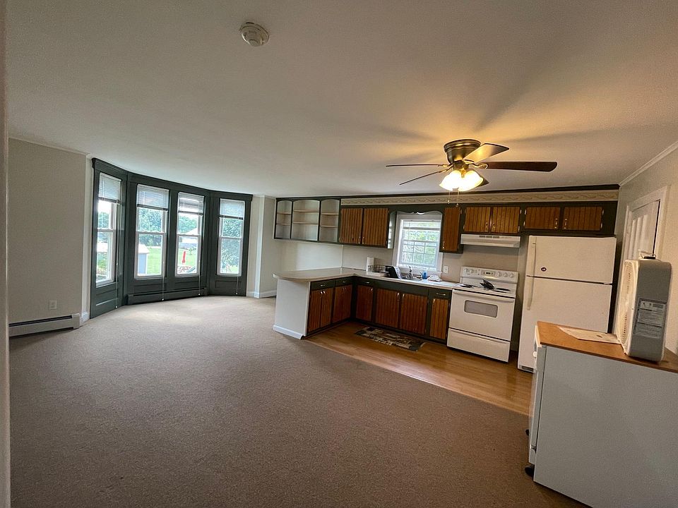 354 Old Boston Neck Rd Saunderstown, RI, 02874 Apartments for Rent