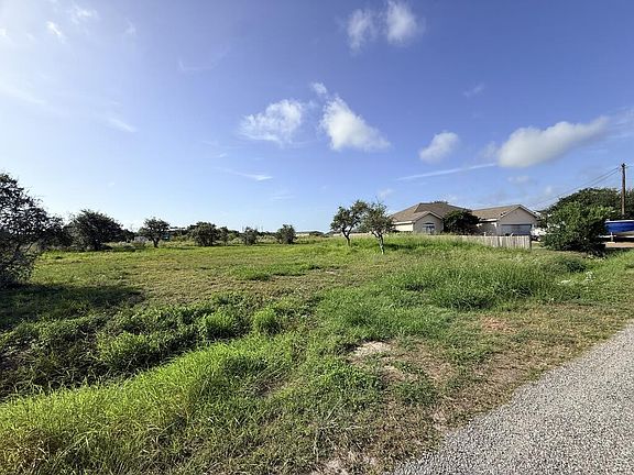 5th image of 159 Lago Vista Dr