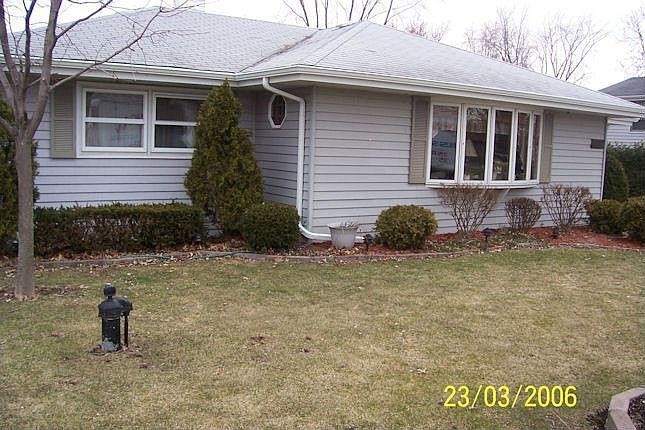 Front of Hse New Gutter Soffits