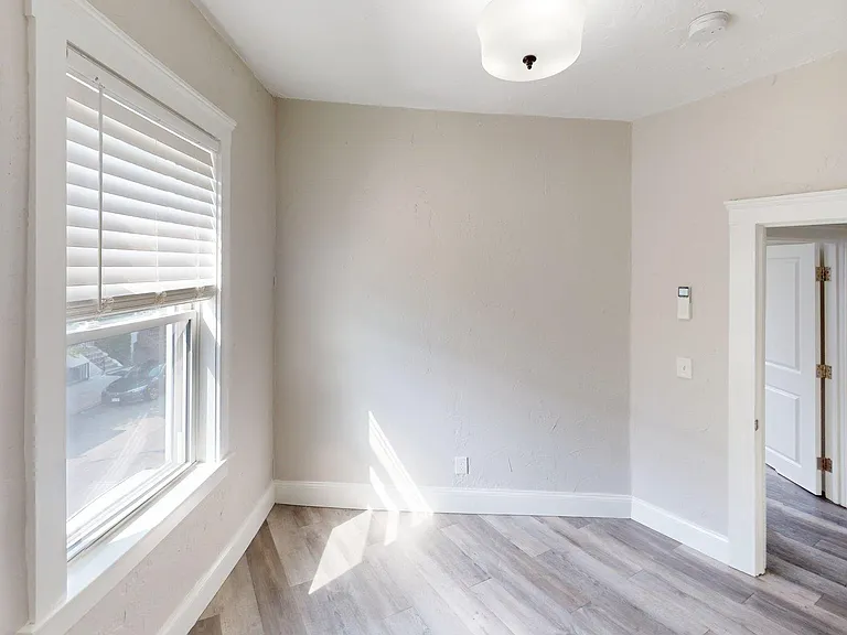 108 Meridian St #3 — Photo 4