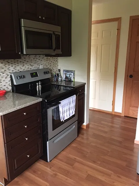 2 bed, 1200 sqft, $1,700 — Photo 4