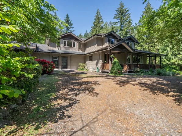 27671 112th Ave, Maple Ridge, BC V2W 1P9