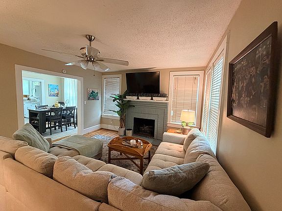 4th image of 404 Ott Rd