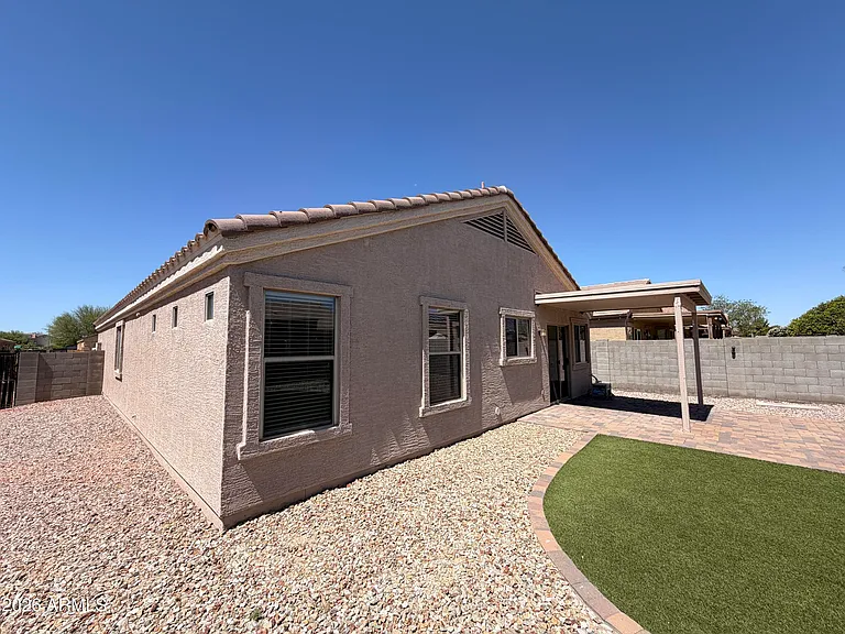 17520 W Watson Ln — Photo 15