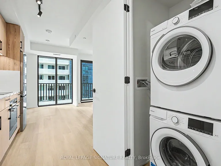 109 Erskine Ave #1111 — Photo 3