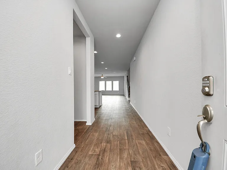 4406 Andorno Dr — Photo 15