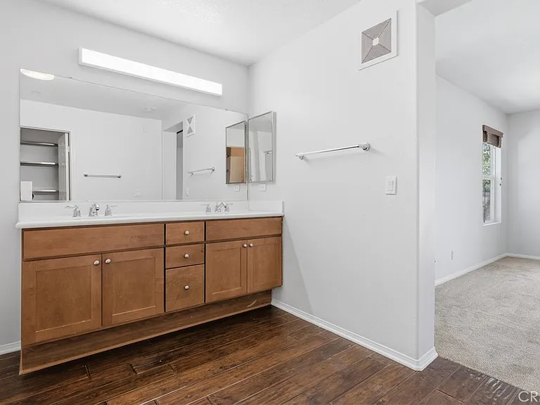 15 Platinum Cir — Photo 15