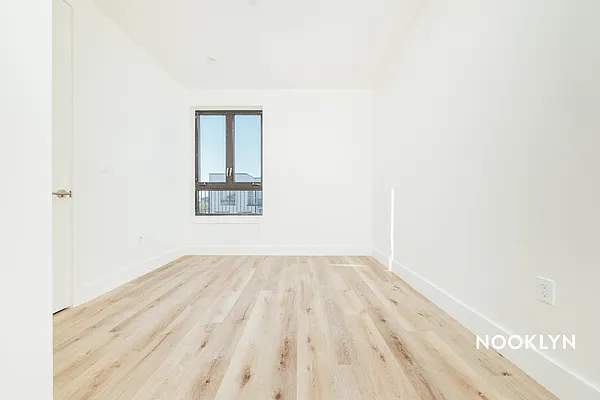 Rented by Nooklyn NYC LLC | media 83