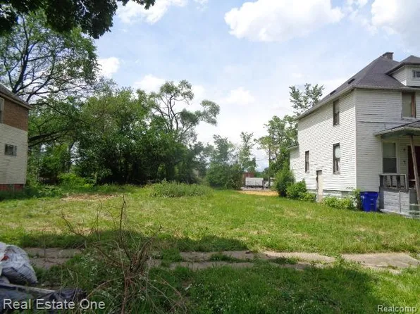6151 Stanton St, Detroit, MI 48208