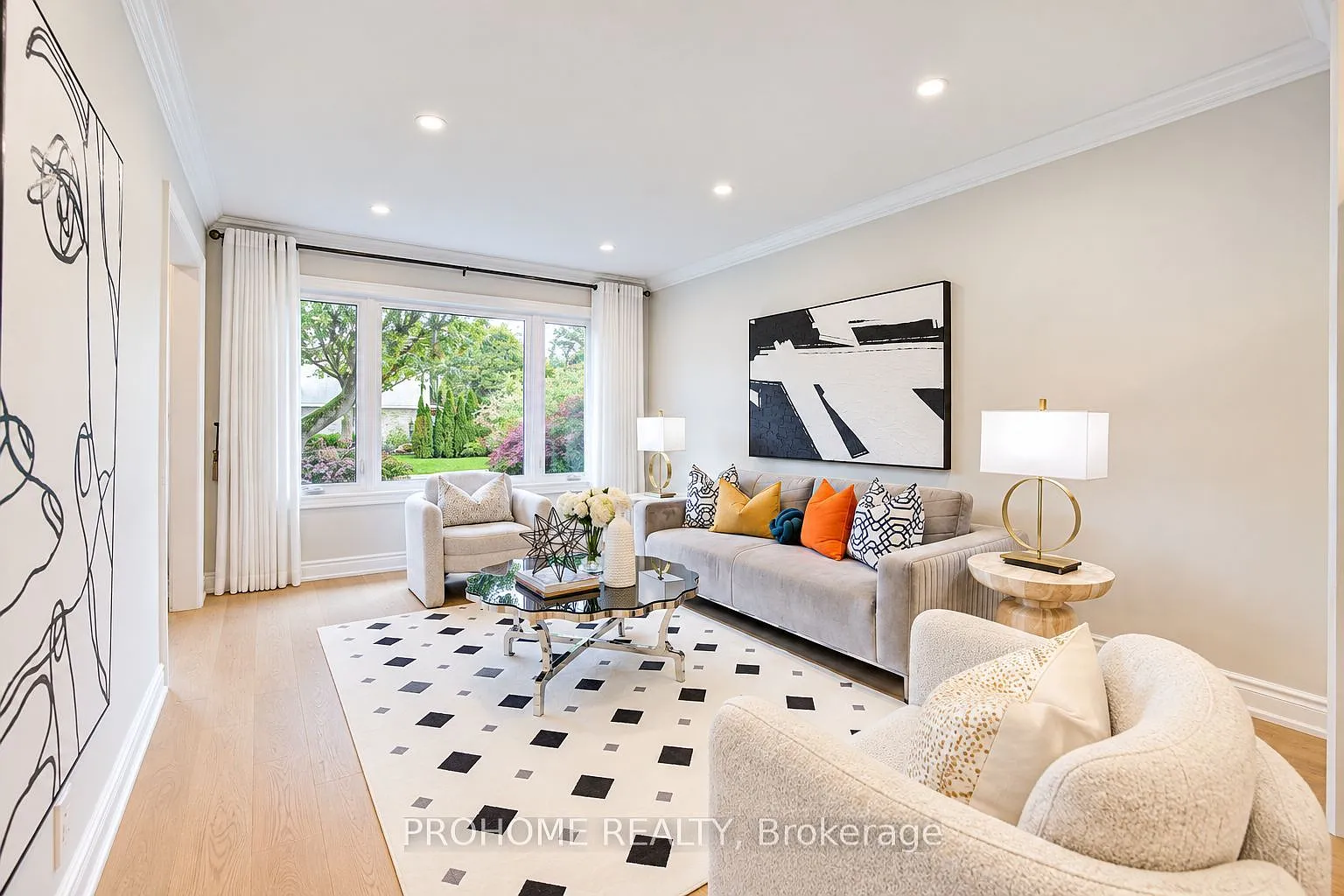 4 bed, $5,500 — Photo 4