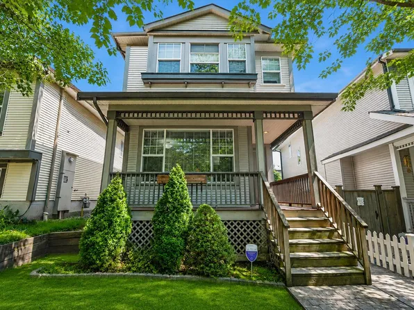 10280 242b St, Maple Ridge, BC V2W 1Y1