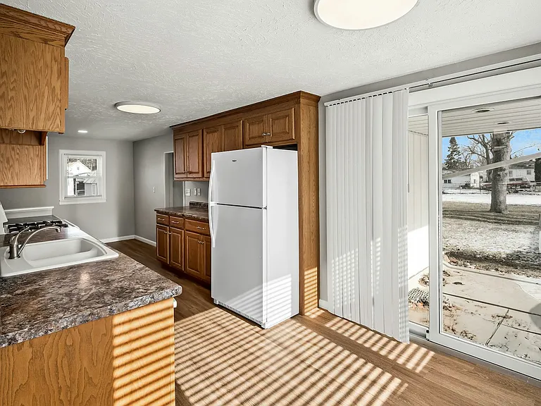 1508 Wilson St — Photo 19