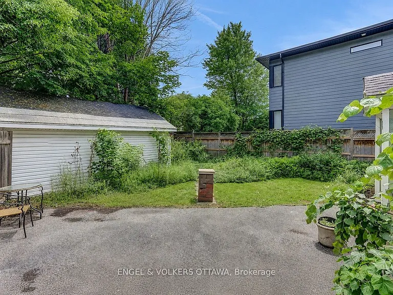 229 Daniel Ave — Photo 22