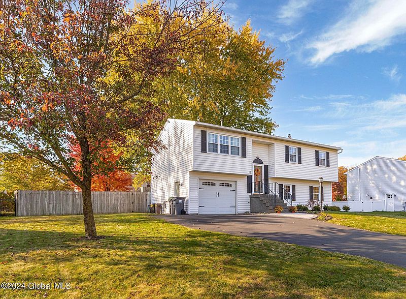 2nd image of 12 Laurel Lane