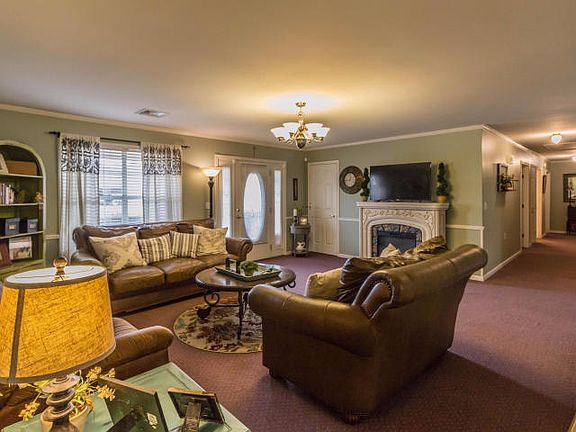 2nd image of 405 Perrodin St