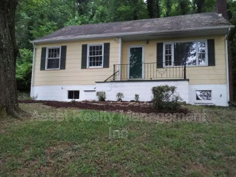 120 Holston Ct E — Photo 3