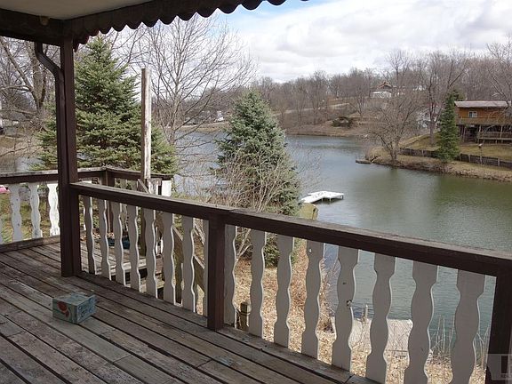 4th image of 2358 S Lakeshore Dr