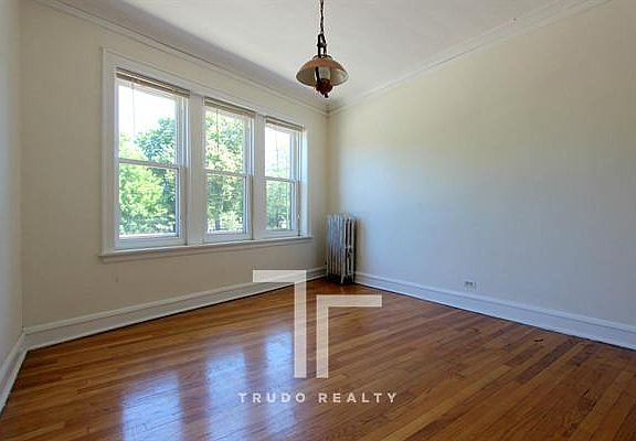 4th image of 1415 W Hutchinson St #42201
