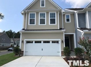 100 Secret Grove Ln, Holly Springs, NC 27540