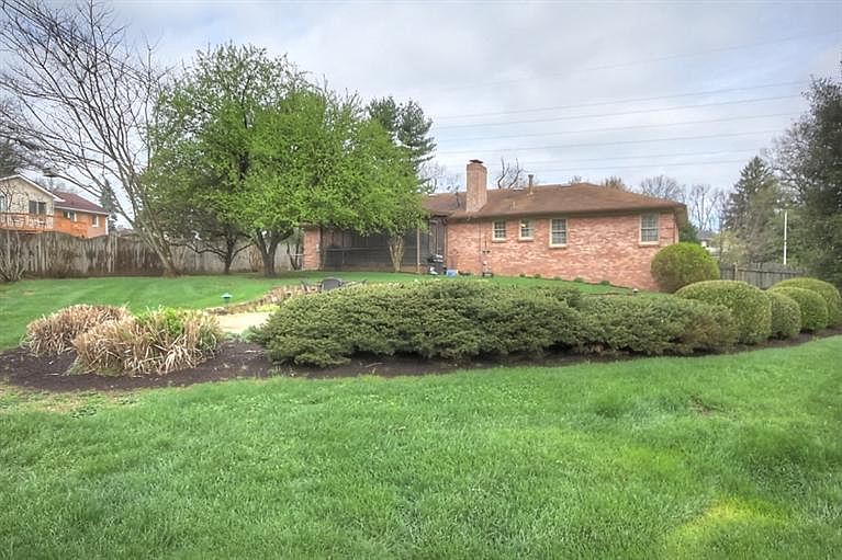 2nd image of 3354 Lansdowne Dr