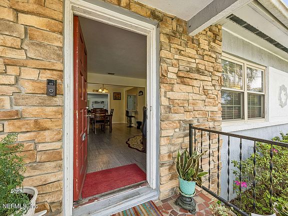 4th image of 7022 GAILLARDIA Road S