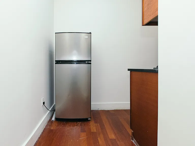 117 S 4th St #7B — Photo 6
