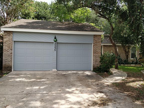 2nd image of 2535 Turkey Oak St