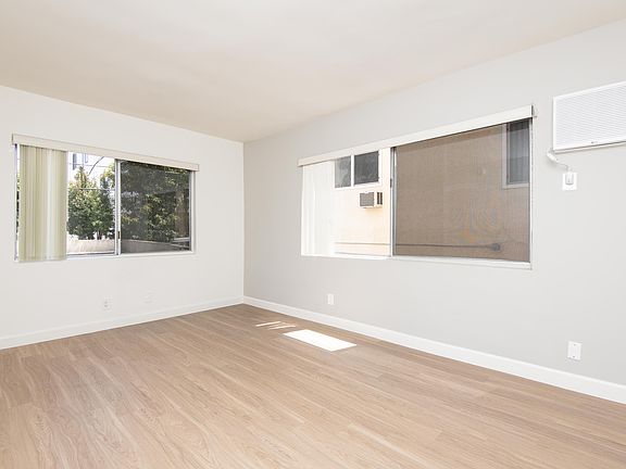 4th image of 11952 Kiowa Ave APT 5