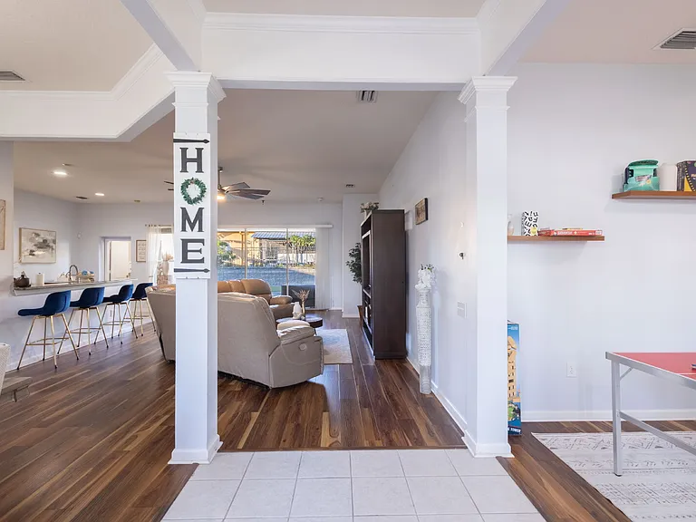2024 Heartland Cir — Photo 3