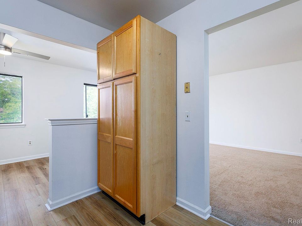 33621 Pondview Cir #99, photo 14