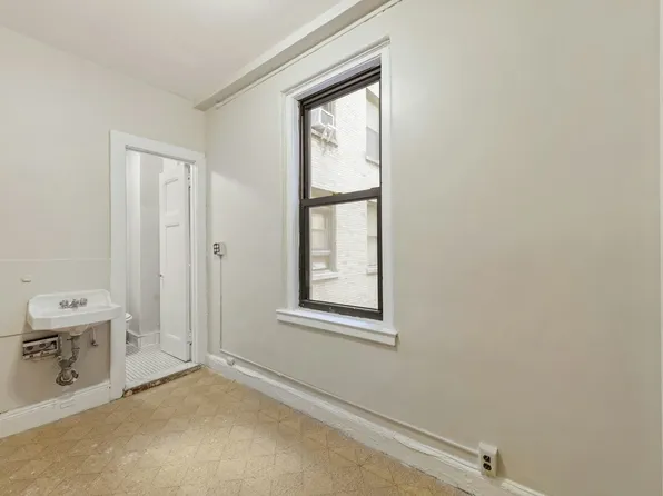 345 West 88th Street image 2 of 4