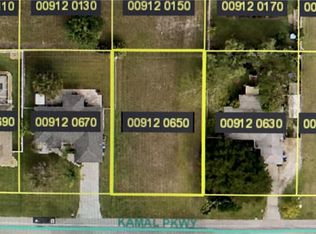 145 Kamal Pkwy, Cape Coral, FL 33904