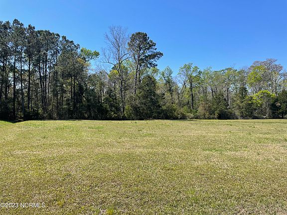3rd image of 207 Long Creek Drive