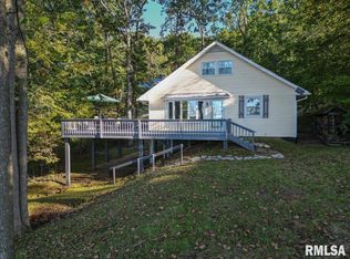 805 Lake Shore Dr N, Goreville, IL 62939