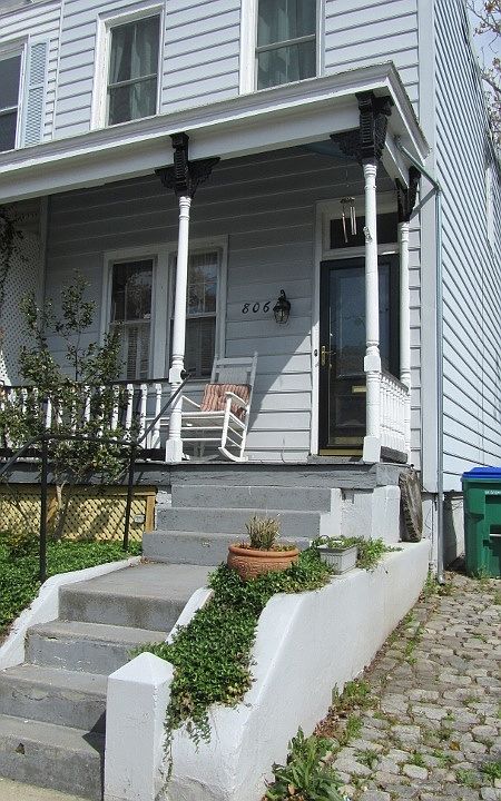 End Rowhouse