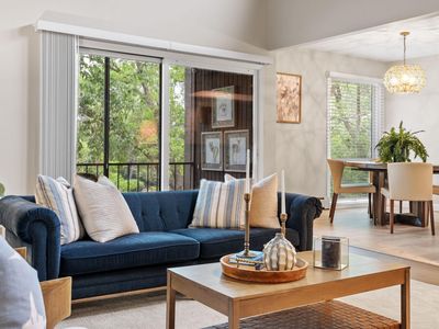 6105 Lincoln Dr APT 333, Edina, MN, 55436