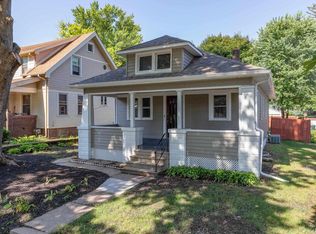 425 41st St, Moline, IL 61265