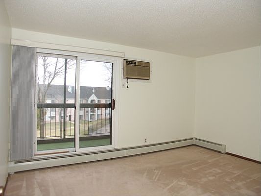 5th image of 4350 Trenton Ln N APT 106