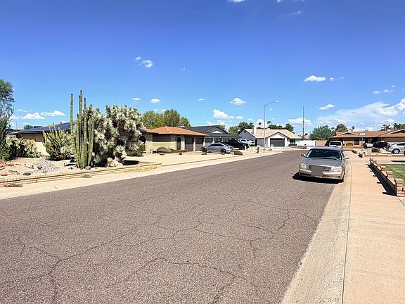 5th image of 3528 W Kelton Ln