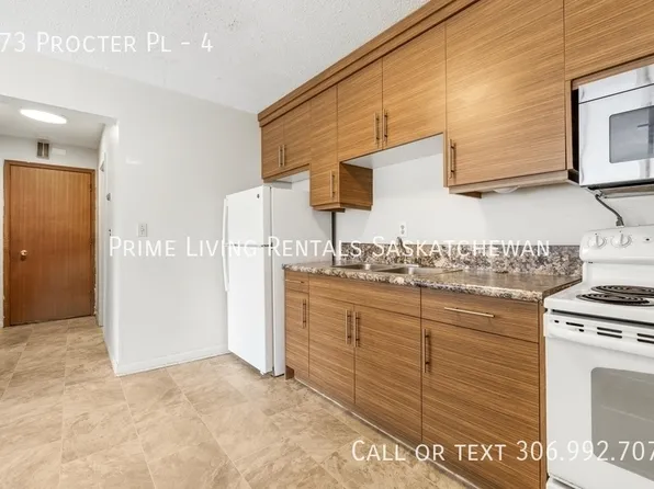 173 Procter Pl #4, Regina, SK S4S 4G2